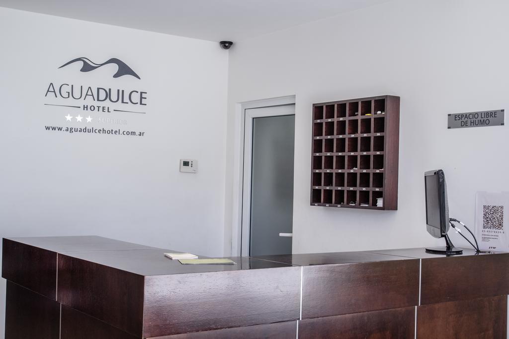 Agua Dulce Hotel Tandil Extérieur photo